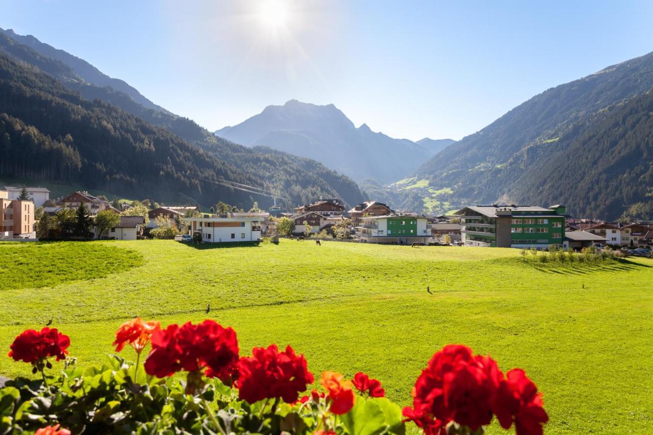 Apparthotel Koenig Mayrhofen Exterior photo